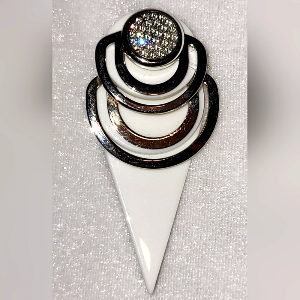 Vintage VTG Silvertone Circular Lucite Triangle Modernist Rhinestone Brooch /Pin - Picture 1 of 2